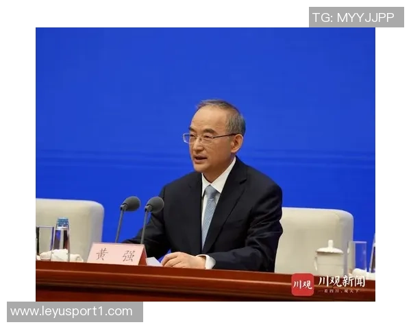 瓜迪奥拉因私人事务缺席发布会科洛图雷代为出席回应媒体提问 瓜迪奥拉因私人事务缺席发布会科洛图雷代为出席回应媒体提问