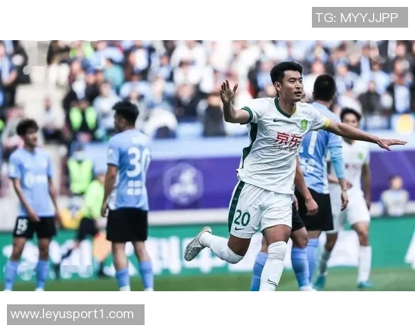 成都蓉城正式签约29岁前锋王子铭上赛季为北京国安打入5球