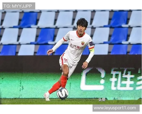 吕文君分享海港梯队训练精彩瞬间期待你们不断进步加油努力拼搏创造辉煌 吕文君分享海港梯队训练精彩瞬间期待你们不断进步加油努力拼搏创造辉煌